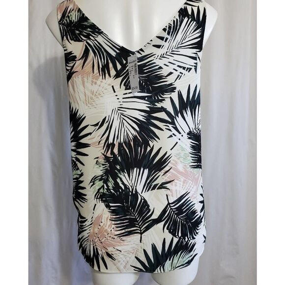 Tropical Tank  - Picture 2 of 6